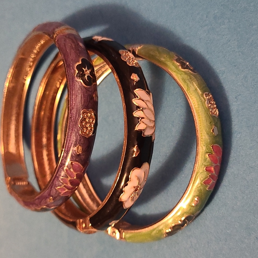 Set of 3 enamel bracelets